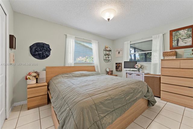 11740 NW 33rd St, Sunrise, FL 33323