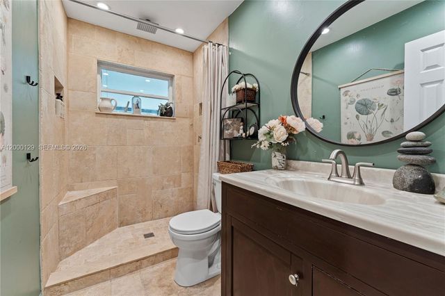 11740 NW 33rd St, Sunrise, FL 33323