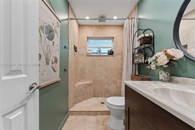 11740 NW 33rd St, Sunrise, FL 33323