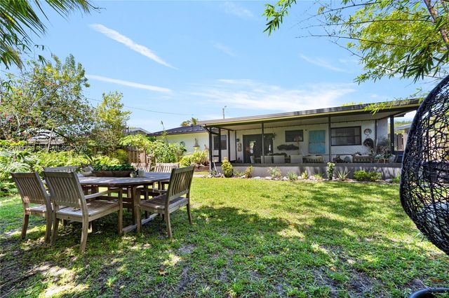 11740 NW 33rd St, Sunrise, FL 33323