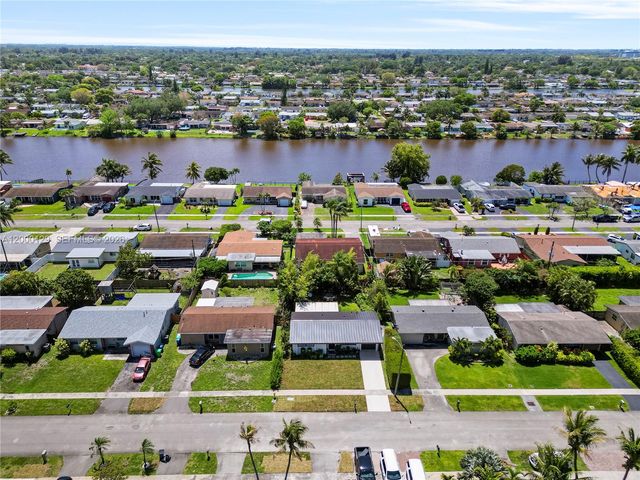 11740 NW 33rd St, Sunrise, FL 33323