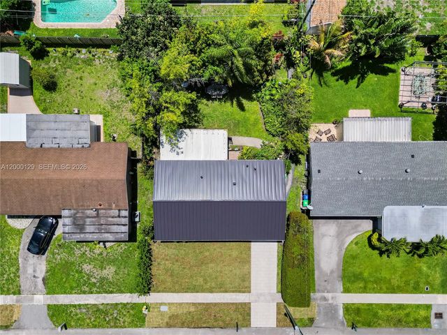 11740 NW 33rd St, Sunrise, FL 33323