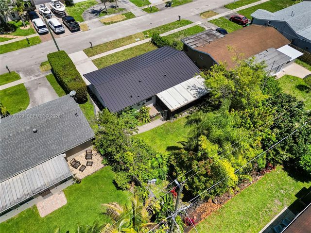 11740 NW 33rd St, Sunrise, FL 33323