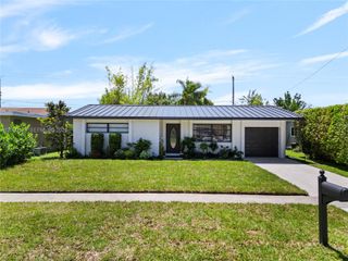11740 NW 33rd St, Sunrise, FL 33323