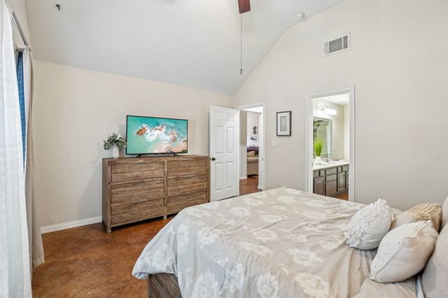 229 S Lakeview Drive, Lake Dallas, TX 75065