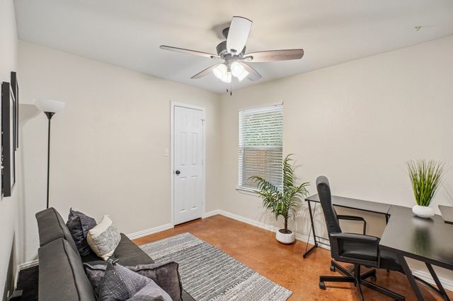 229 S Lakeview Drive, Lake Dallas, TX 75065