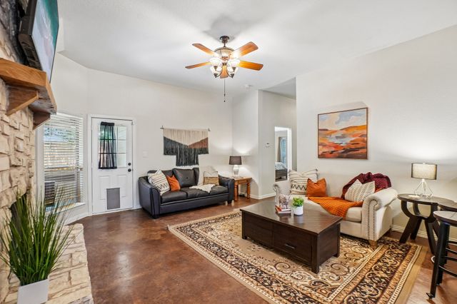 229 S Lakeview Drive, Lake Dallas, TX 75065