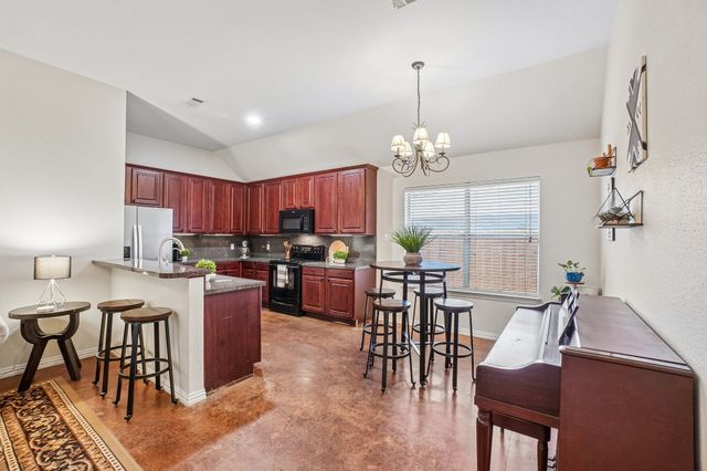 229 S Lakeview Drive, Lake Dallas, TX 75065