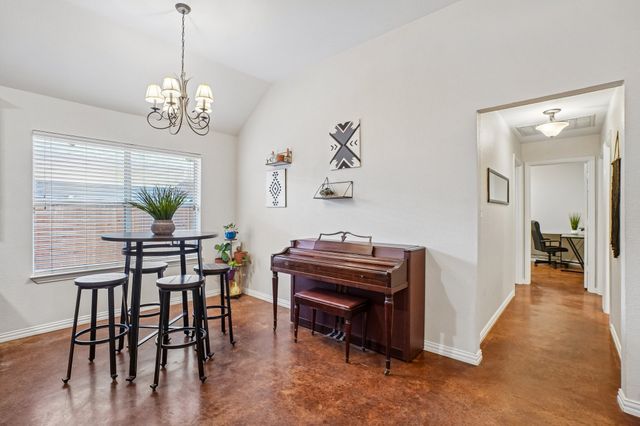 229 S Lakeview Drive, Lake Dallas, TX 75065