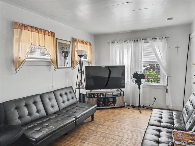 66 California Street, Buffalo, NY 14213