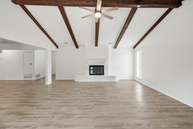 6106 Laredo Court, Granbury, TX 76049