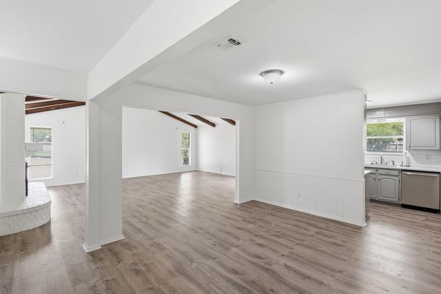 6106 Laredo Court, Granbury, TX 76049