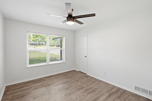 6106 Laredo Court, Granbury, TX 76049