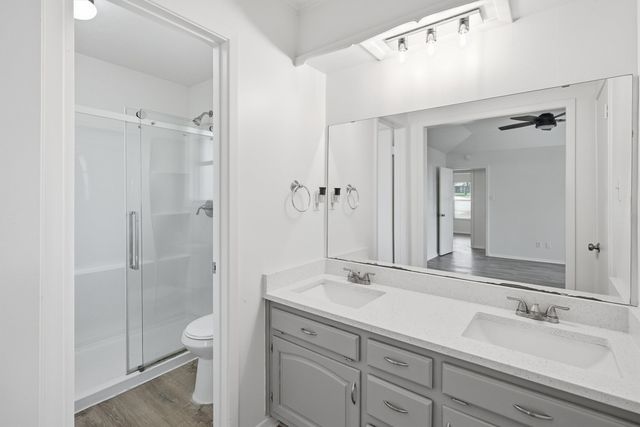 6106 Laredo Court, Granbury, TX 76049