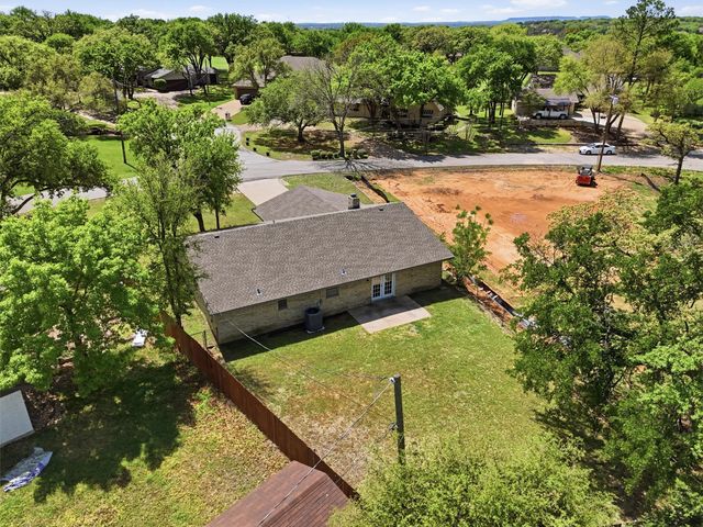 6106 Laredo Court, Granbury, TX 76049