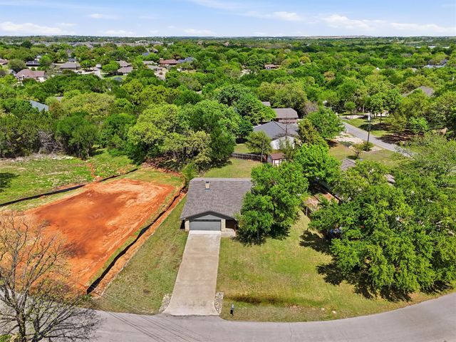 6106 Laredo Court, Granbury, TX 76049