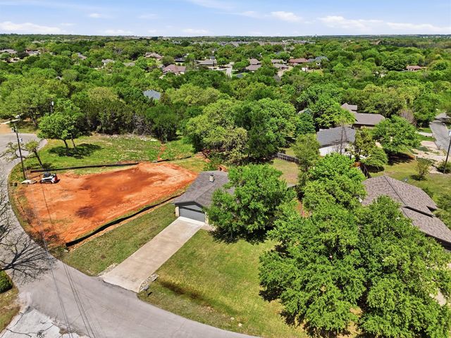 6106 Laredo Court, Granbury, TX 76049