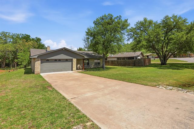 6106 Laredo Court, Granbury, TX 76049
