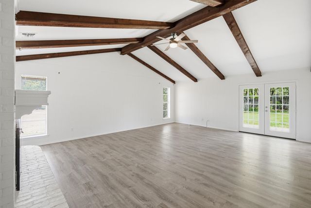 6106 Laredo Court, Granbury, TX 76049