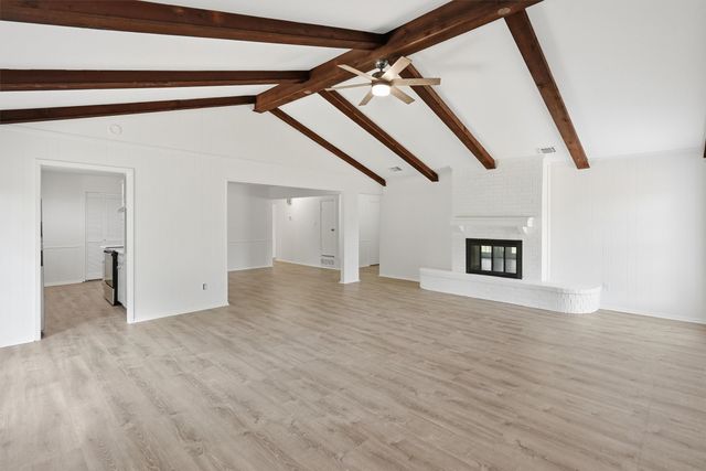 6106 Laredo Court, Granbury, TX 76049