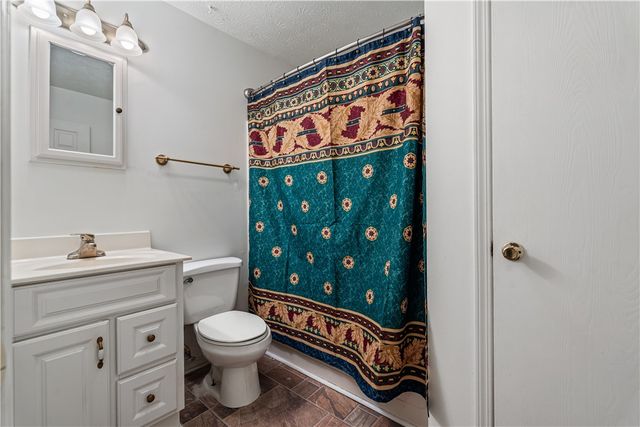111 Dessie, Henrietta, NY 14586
