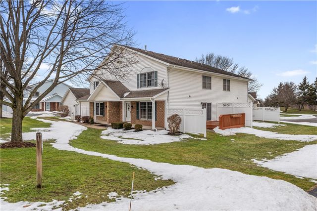 111 Dessie, Henrietta, NY 14586