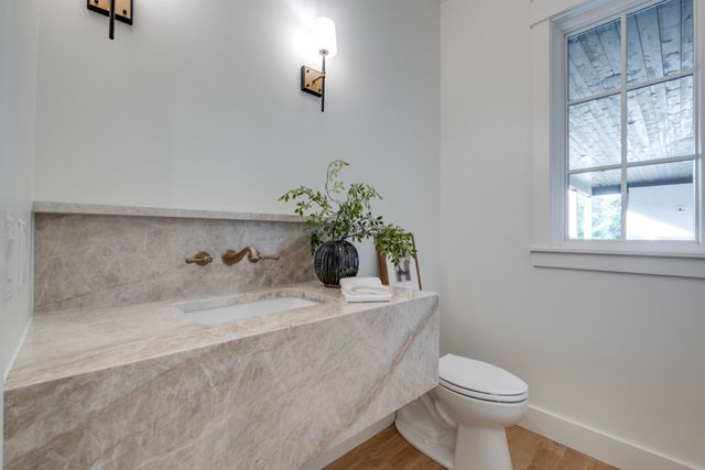 332 Kelly Glenn Ct, Brentwood, TN 37027