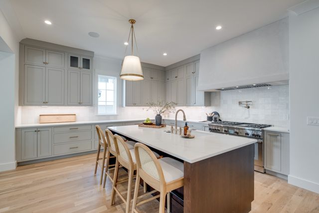 332 Kelly Glenn Ct, Brentwood, TN 37027