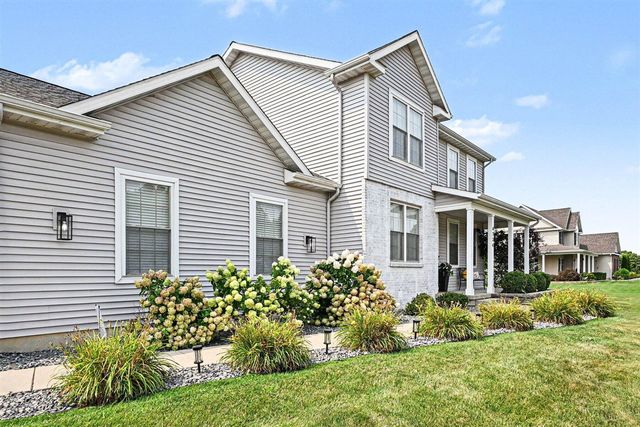 4734 Pleasant Meadow Circle, Saint Joseph, MI 49085