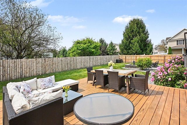 4734 Pleasant Meadow Circle, Saint Joseph, MI 49085