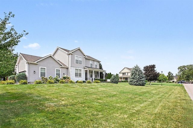 4734 Pleasant Meadow Circle, Saint Joseph, MI 49085