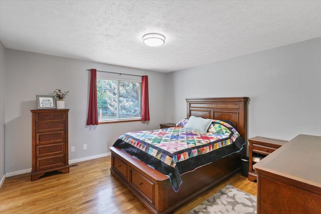 1805 S Timberlane Dr, Spokane Valley, WA 99037