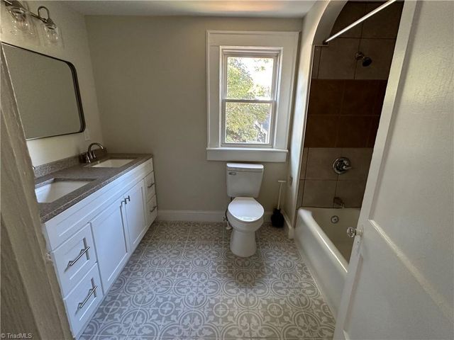 2093 Craig Street, Winston-salem, NC 27103