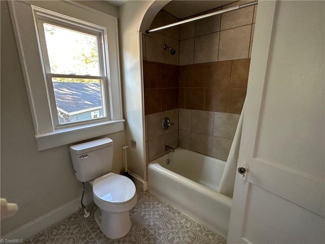 2093 Craig Street, Winston-salem, NC 27103