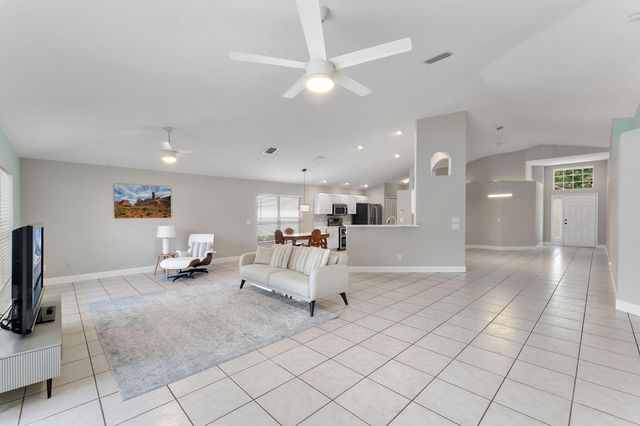 981 Delray Lakes Drive, Delray Beach, FL 33444