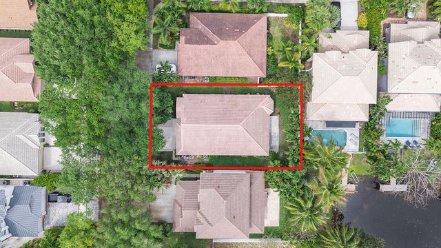 981 Delray Lakes Drive, Delray Beach, FL 33444
