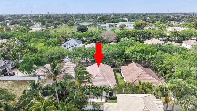 981 Delray Lakes Drive, Delray Beach, FL 33444
