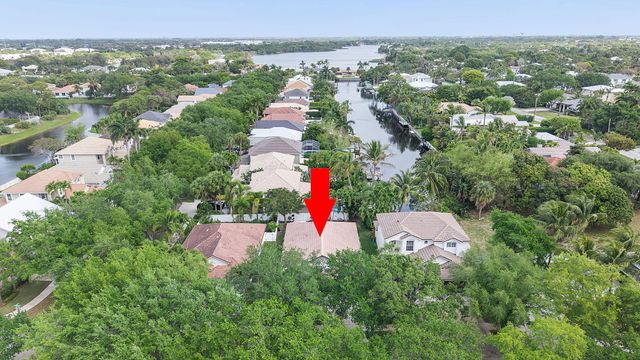 981 Delray Lakes Drive, Delray Beach, FL 33444