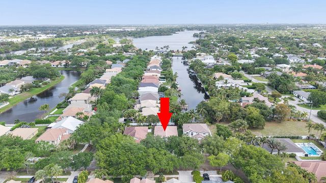 981 Delray Lakes Drive, Delray Beach, FL 33444