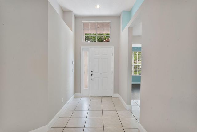 981 Delray Lakes Drive, Delray Beach, FL 33444