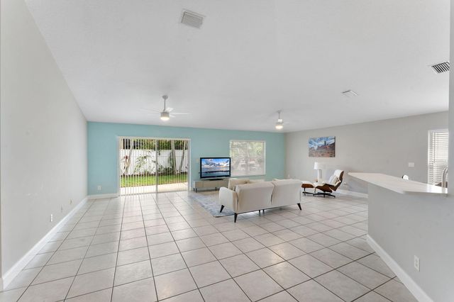 981 Delray Lakes Drive, Delray Beach, FL 33444