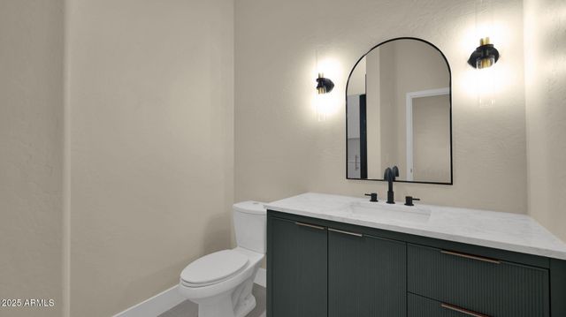 4060 E CANYON Way, Chandler, AZ 85249