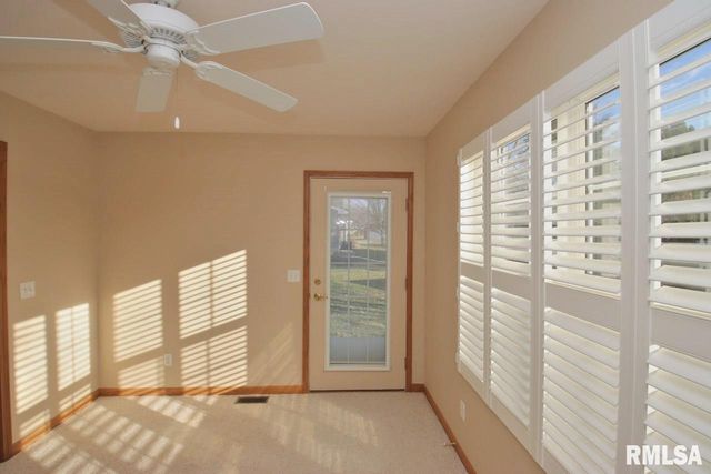 1424 FAIRVIEW Court, Pekin, IL 61554