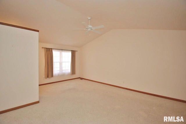 1424 FAIRVIEW Court, Pekin, IL 61554