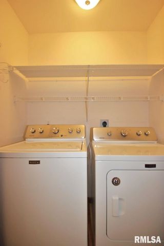 1424 FAIRVIEW Court, Pekin, IL 61554