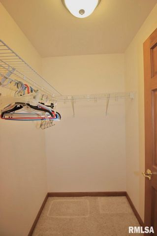 1424 FAIRVIEW Court, Pekin, IL 61554