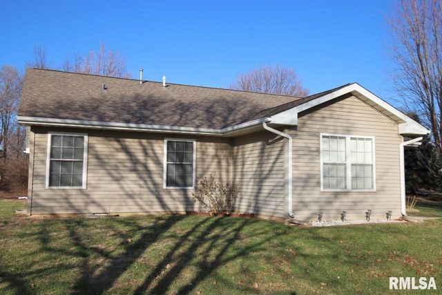 1424 FAIRVIEW Court, Pekin, IL 61554