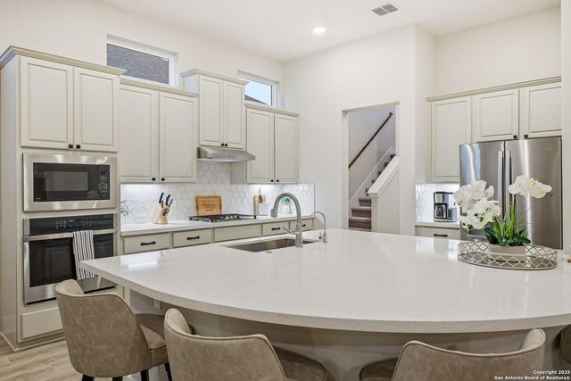 24718 Resort Pkwy, San Antonio, TX 78261