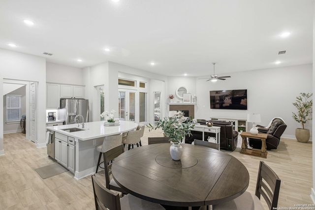 24718 Resort Pkwy, San Antonio, TX 78261