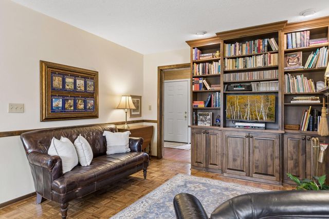 615 Narcissus Lane N, Plymouth, MN 55447